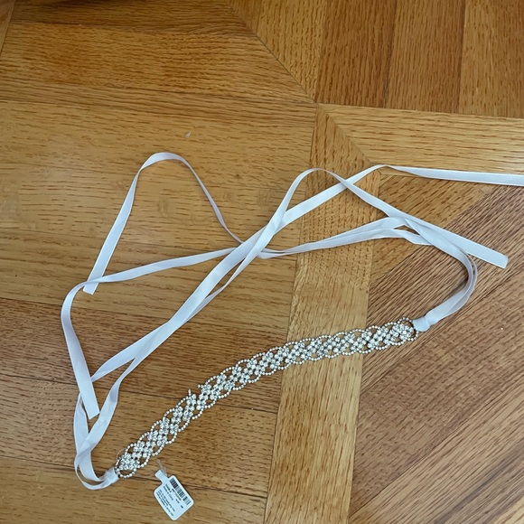 Bridal rhinestone belt - Picture 2 of 5